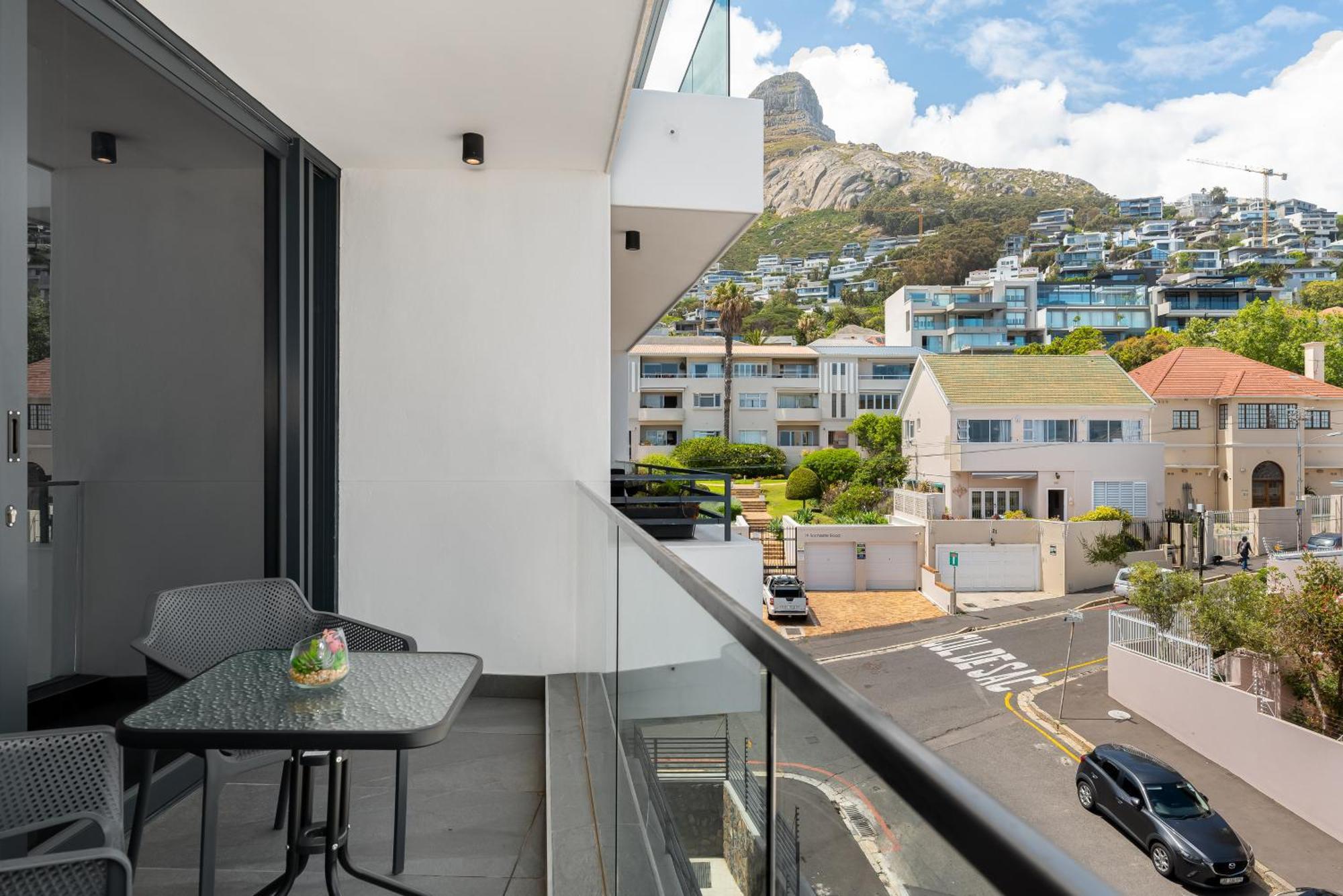 7 On Bantry * Kaapstad