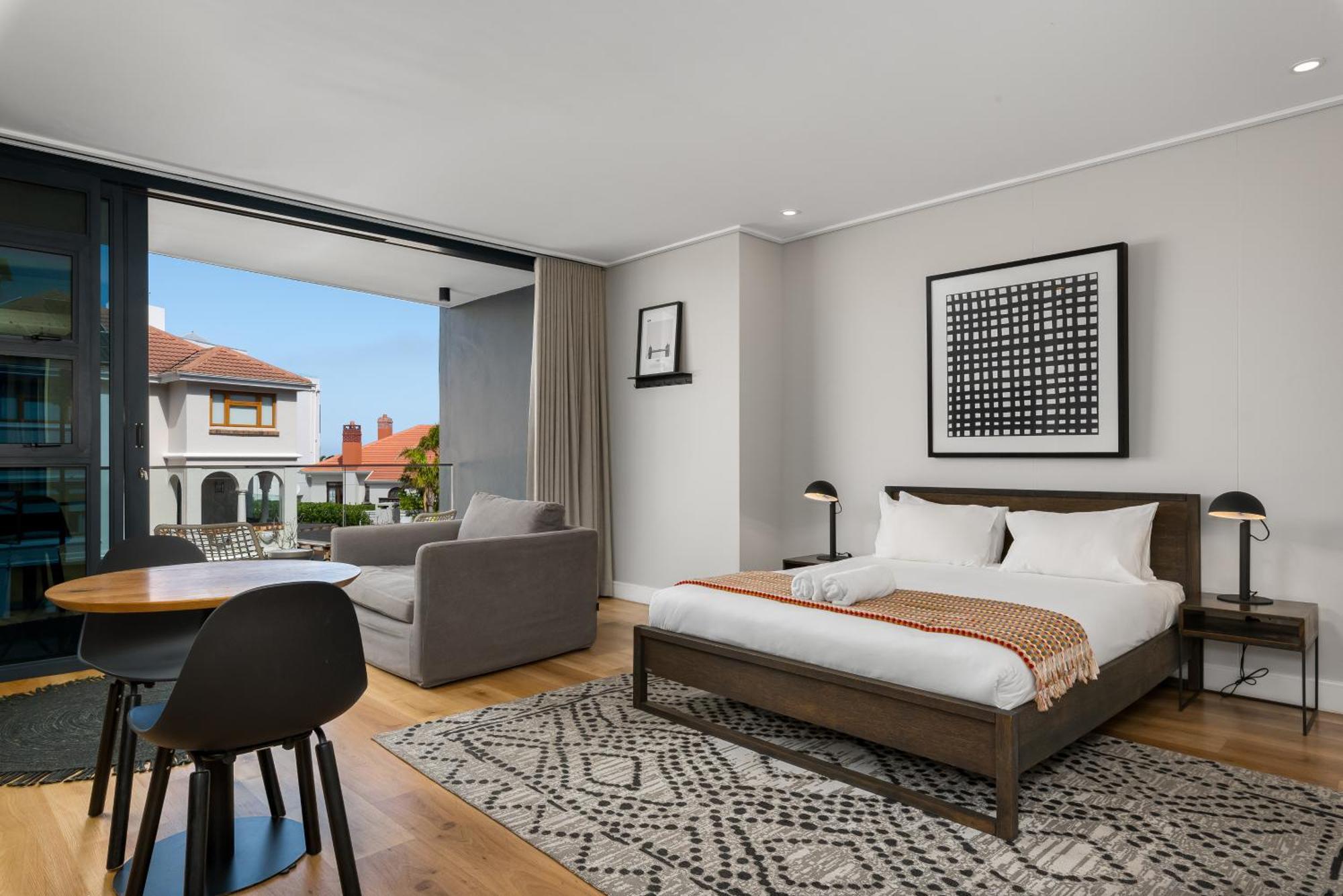 7 On Bantry * Kaapstad